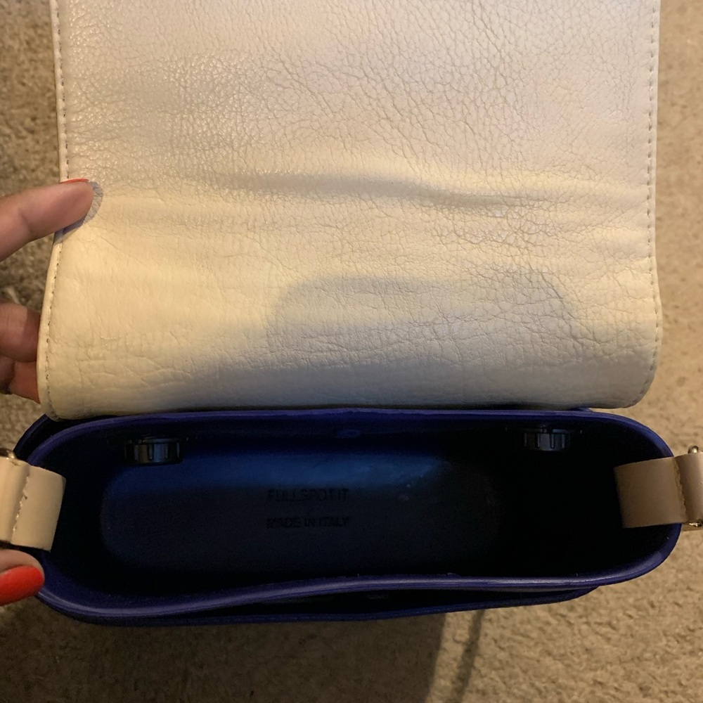 Purse - Picture 3 of 4